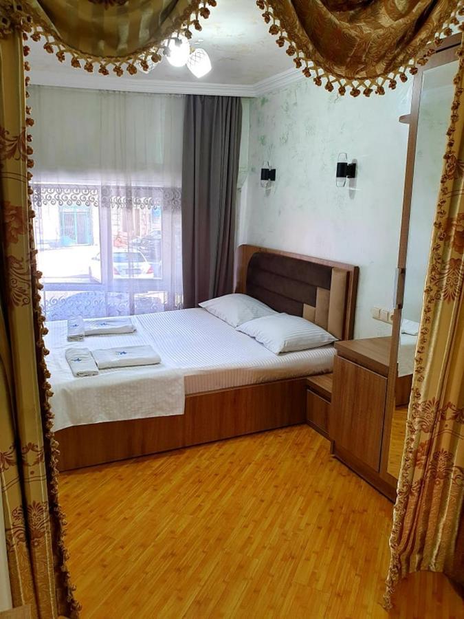 באטומי Hotel Old Star מראה חיצוני תמונה