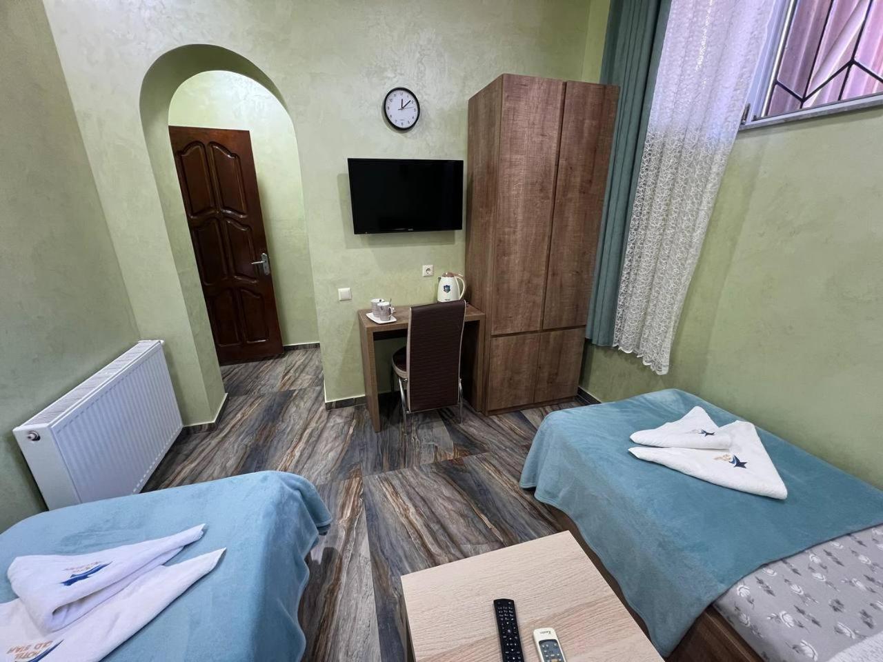 באטומי Hotel Old Star מראה חיצוני תמונה