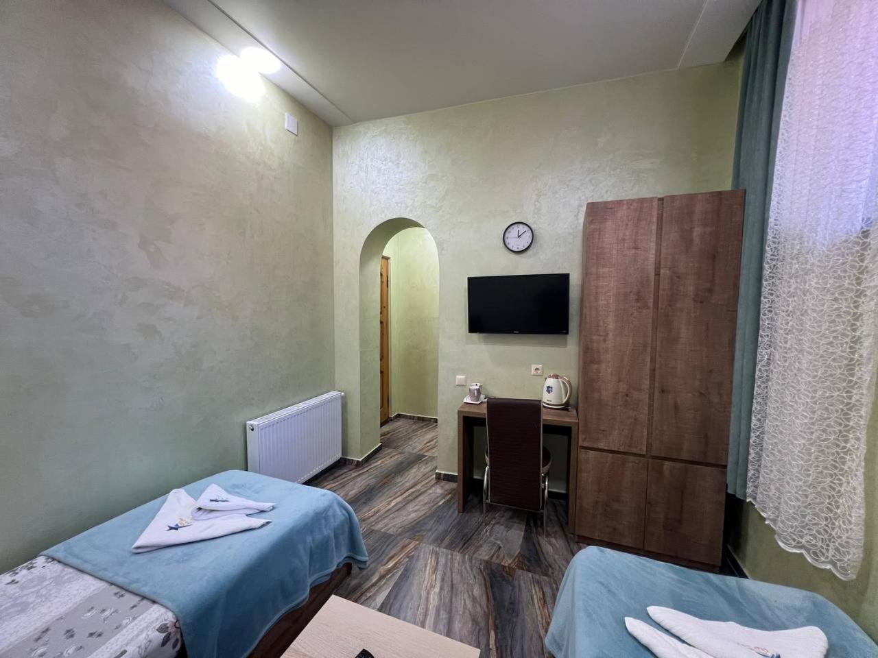 באטומי Hotel Old Star מראה חיצוני תמונה