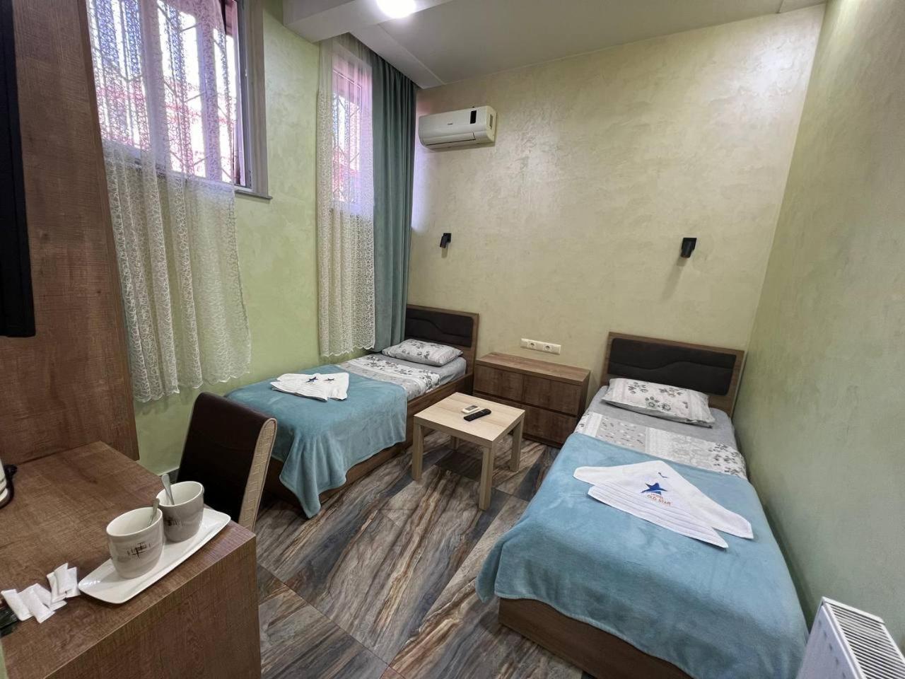 באטומי Hotel Old Star מראה חיצוני תמונה