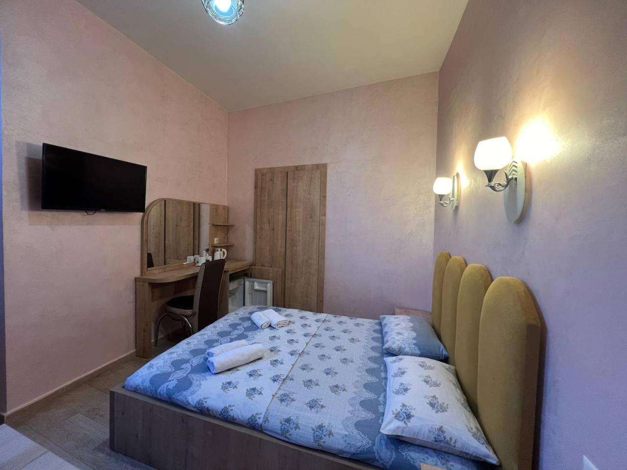 באטומי Hotel Old Star מראה חיצוני תמונה