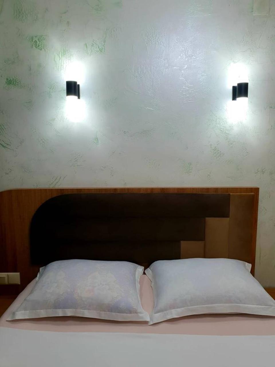 באטומי Hotel Old Star מראה חיצוני תמונה