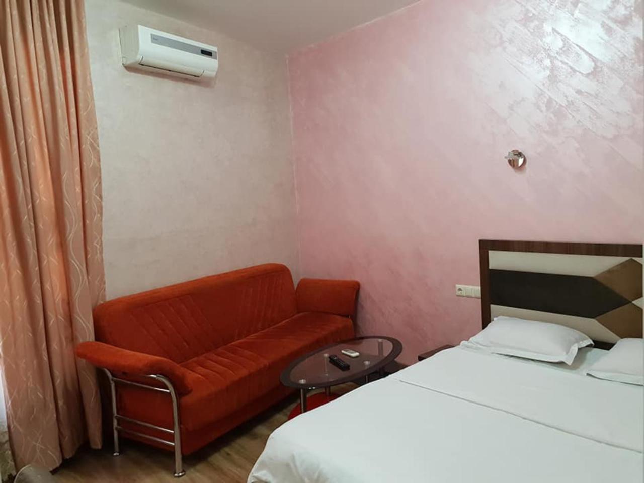 באטומי Hotel Old Star מראה חיצוני תמונה