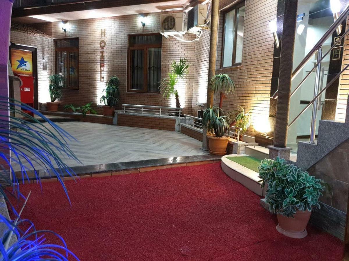 באטומי Hotel Old Star מראה חיצוני תמונה