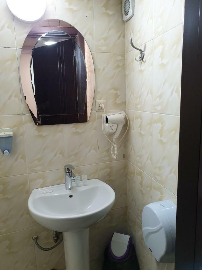 באטומי Hotel Old Star מראה חיצוני תמונה